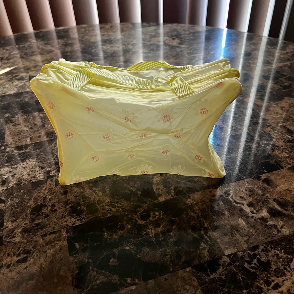 NWT Cute Yellow Floral Makeup/Toiletries Bag For Women/Girls